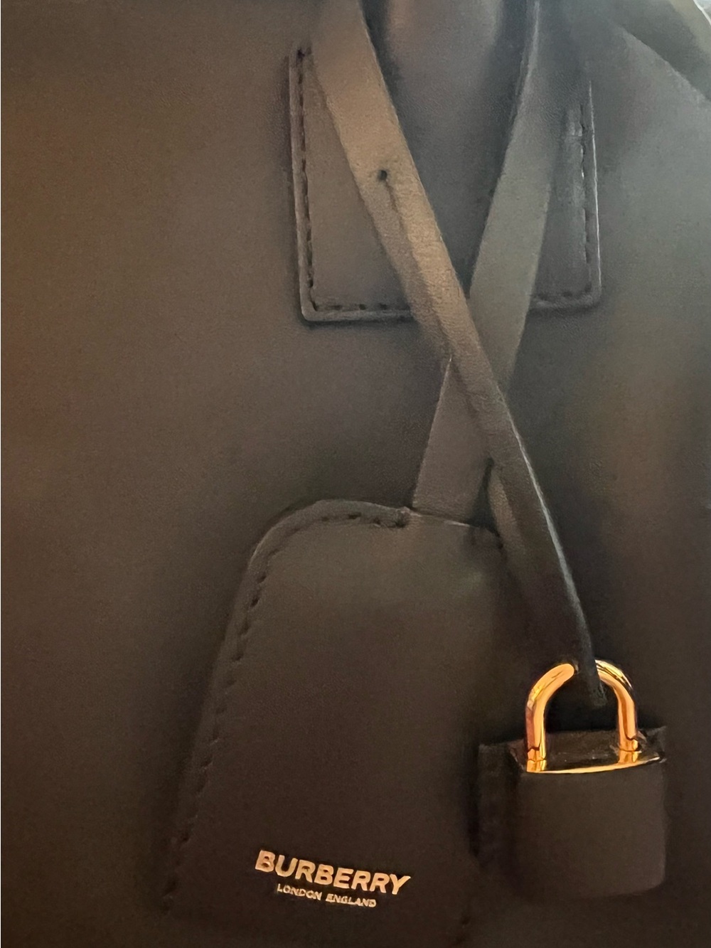 Authentic Burberry Leather Handbag NWT - Picture 3 of 7